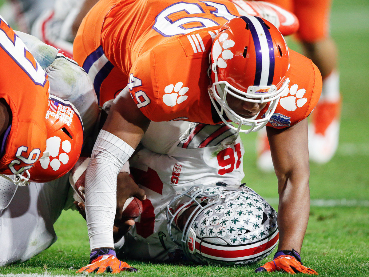 richard-yeargin-sack-jt-barrett-clemson-football-ohio-state-fiesta-bowl.jpg