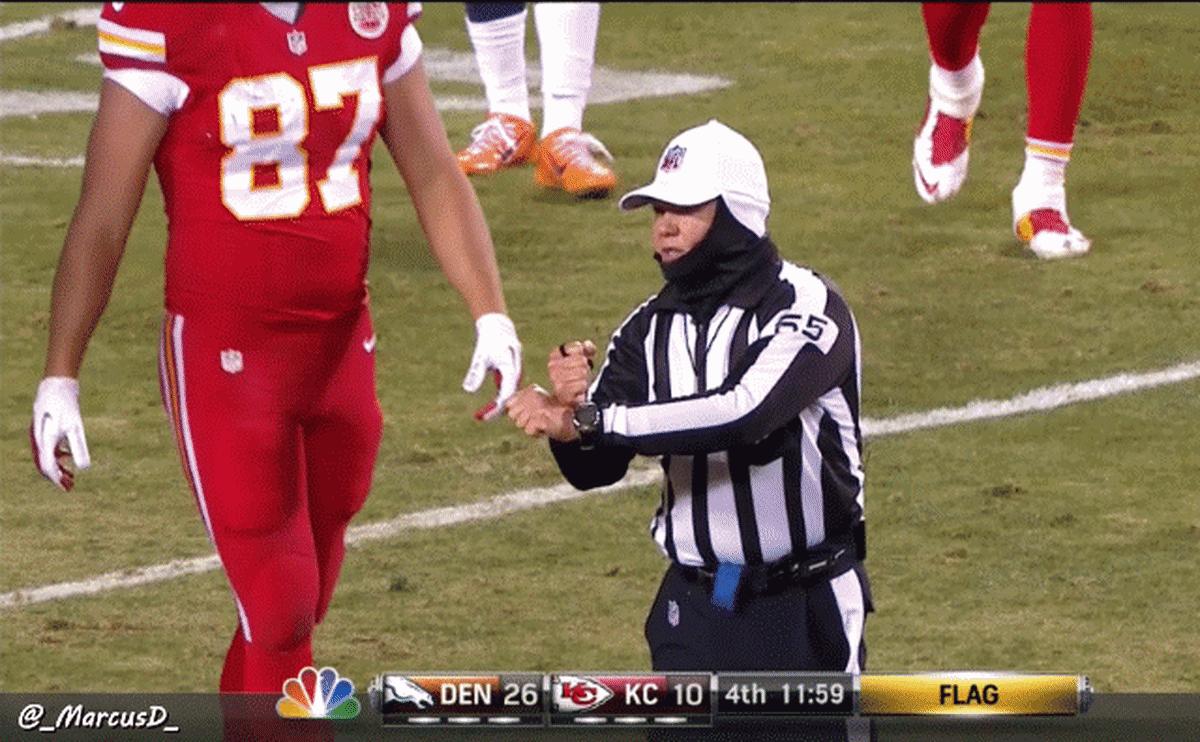 kelce3.gif