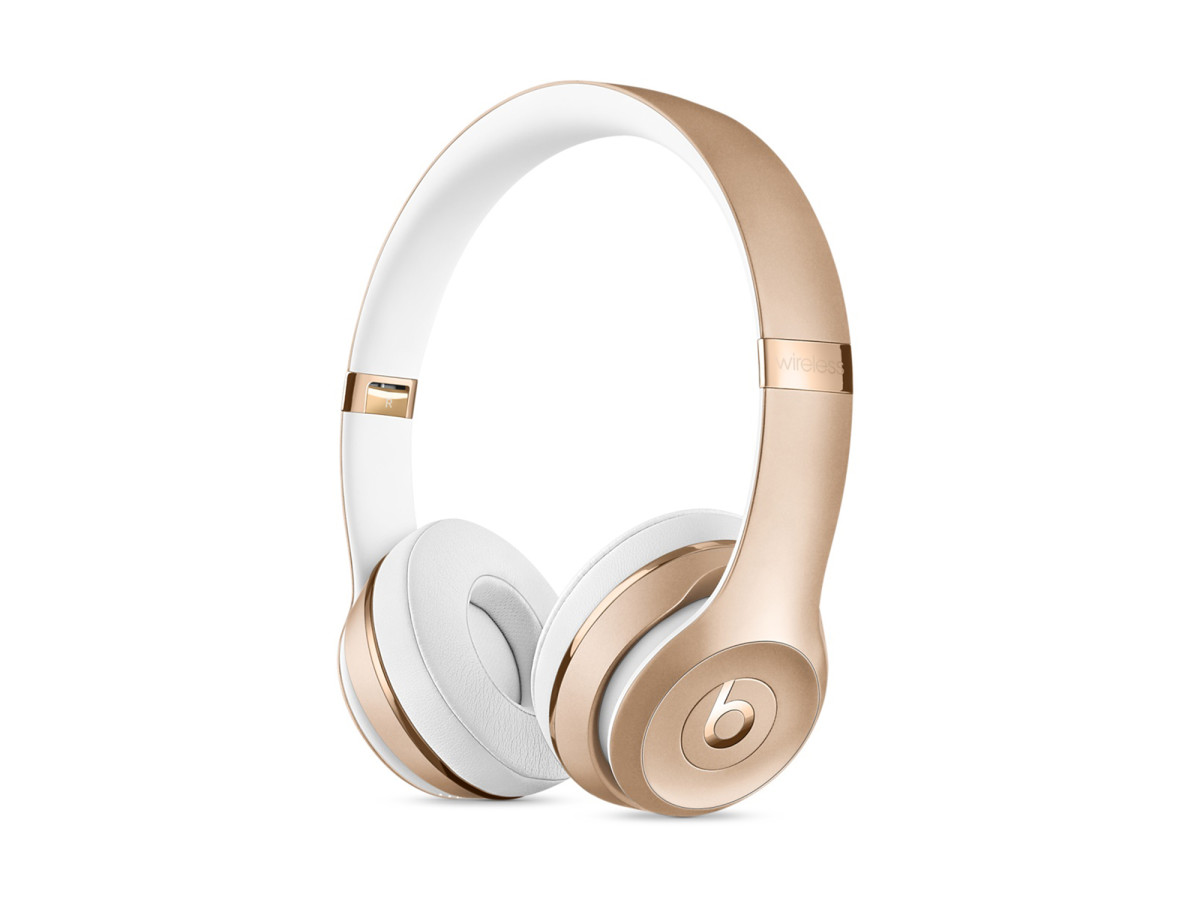 beats-wireless-headphones-grad-gifts.jpg