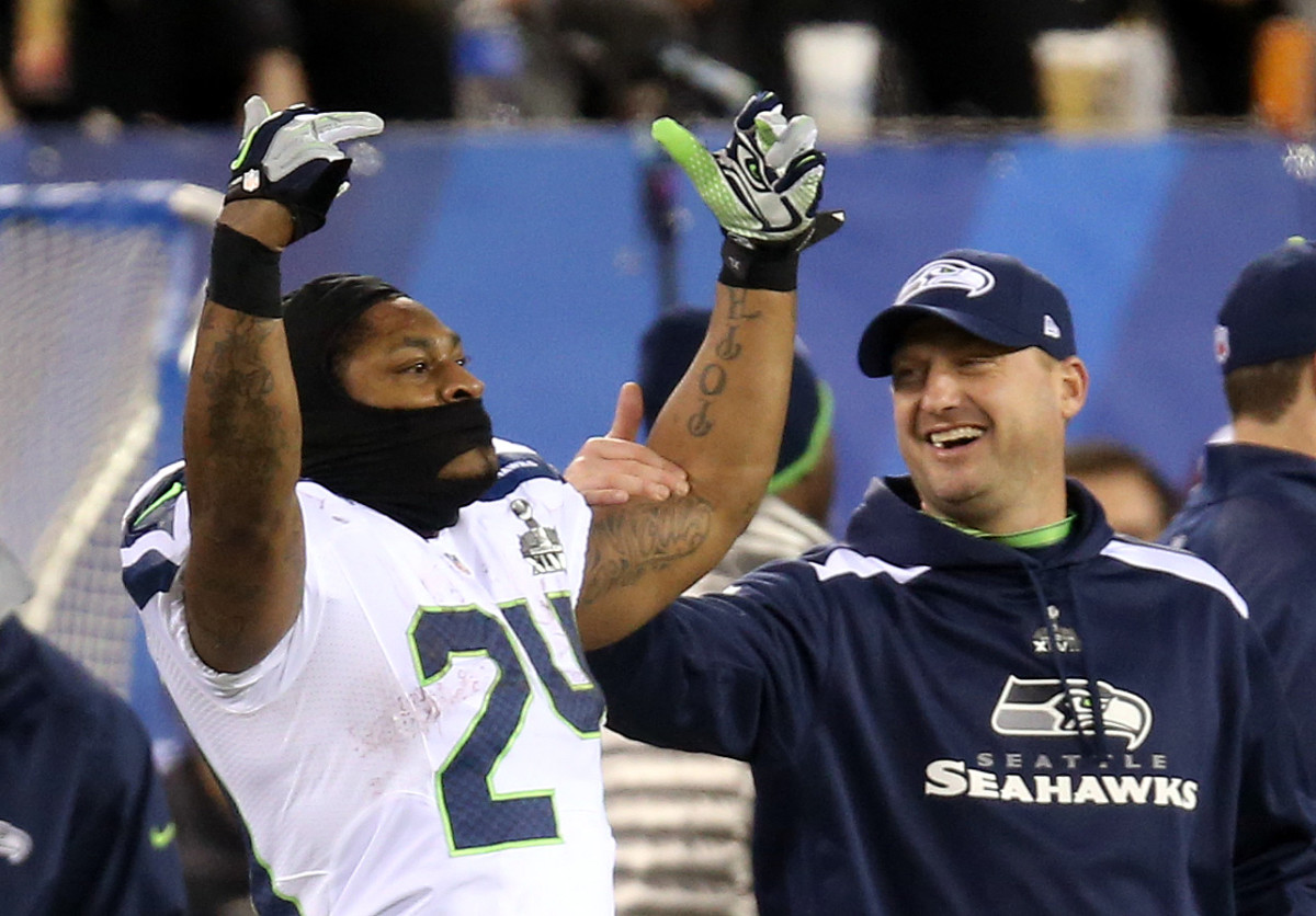marshawn-lynch-middle-fingers-super-bowl.jpg