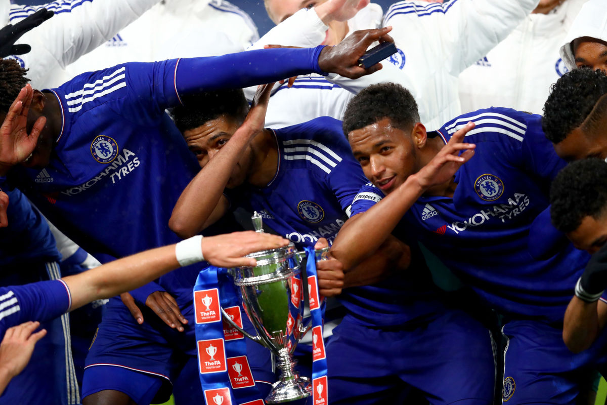 LONDON, ENGLAND - APRIL 27:  The Chelsea team Captain Jake Clarke-Salter poses the trophy as Chelsea win the FA Youth Cup Final - Second Leg between Chelsea and Manchester City at Stamford Bridge on April 27, 2016 in London, England.  (Photo by Clive Rose/Getty Images)