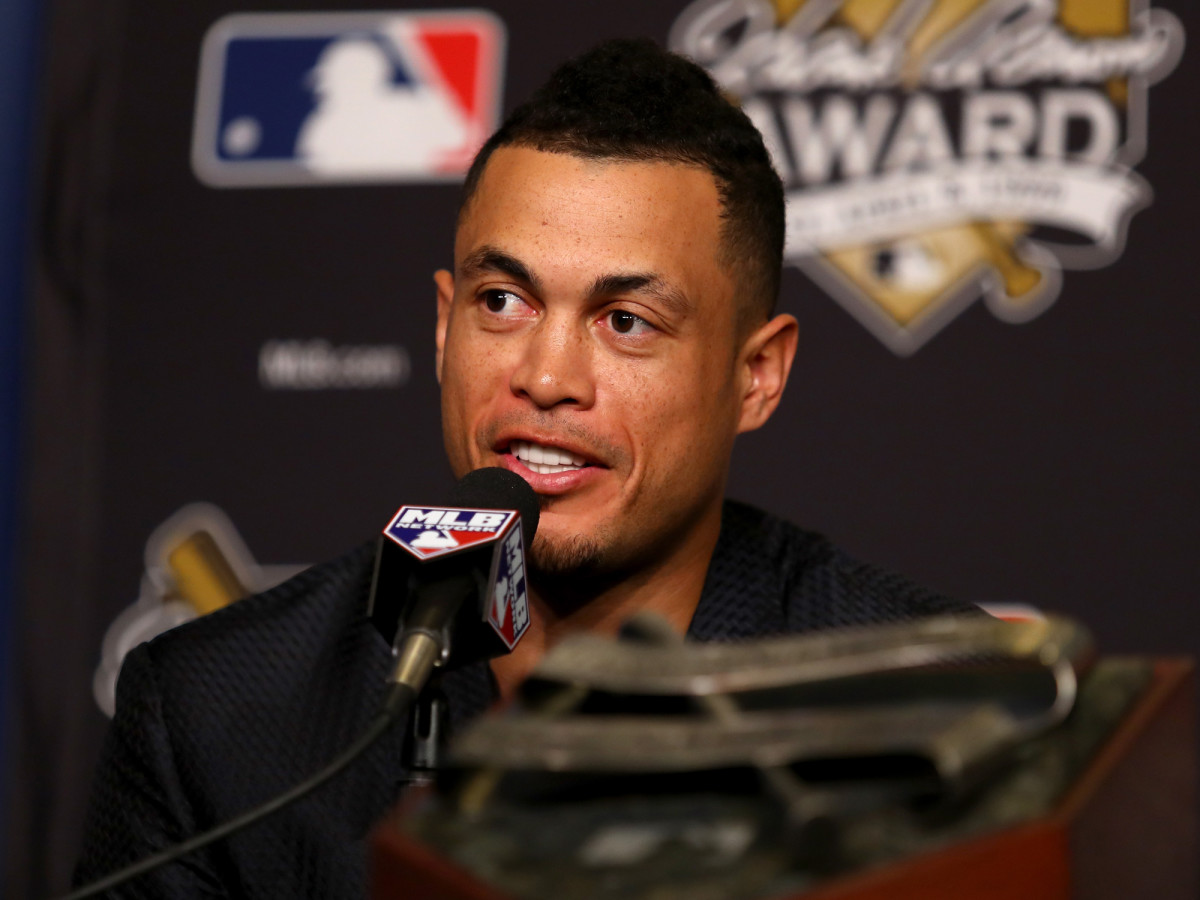 giancarlo-stanton-marlins-yankees-trade-hot-clicks.jpg