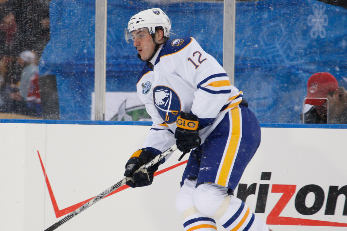 Buffalo Sabres: Should the Heritage Classic uniform stick around?
