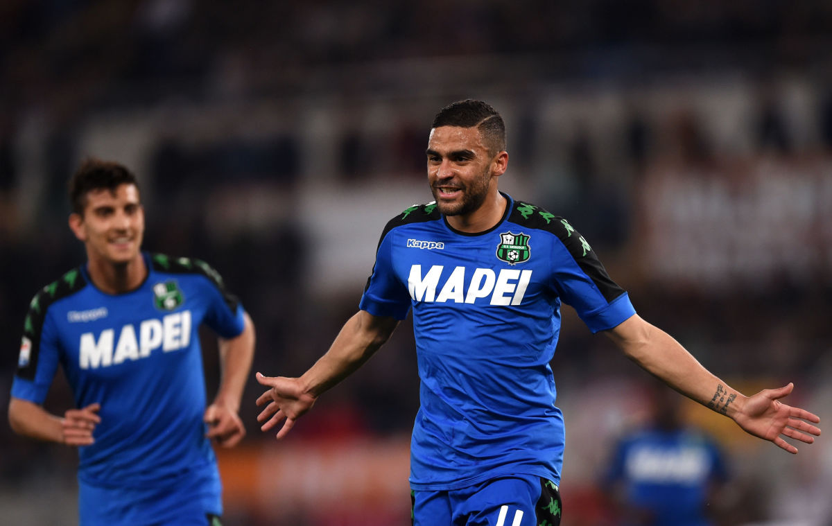 Sassuolo's French forward Gregoire Defrel (C) celebrates after scoring during the italian Serie A football match Roma vs Sassuolo at the Olympic Stadium in Rome on March 19, 2017.  / AFP PHOTO / FILIPPO MONTEFORTE        (Photo credit should read FILIPPO MONTEFORTE/AFP/Getty Images)
