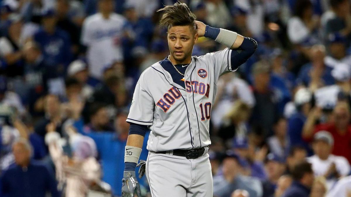 Yuli Gurriel Tips His Hat to Yu Darvish During Game 7 of World Series - iMAGE