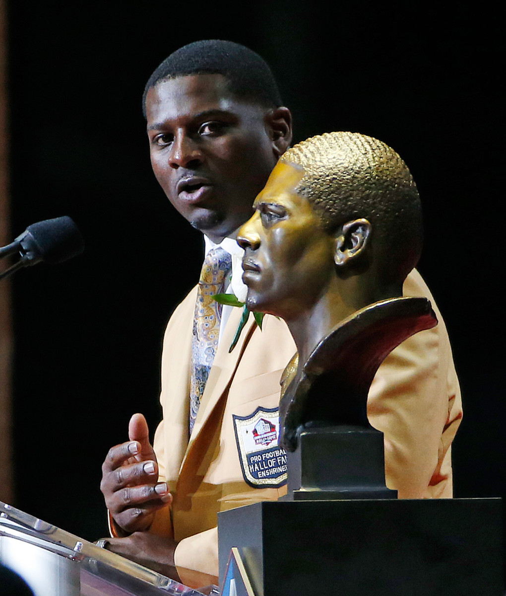 ladainian-tomlinson-hall-of-fame-speech-4.jpg