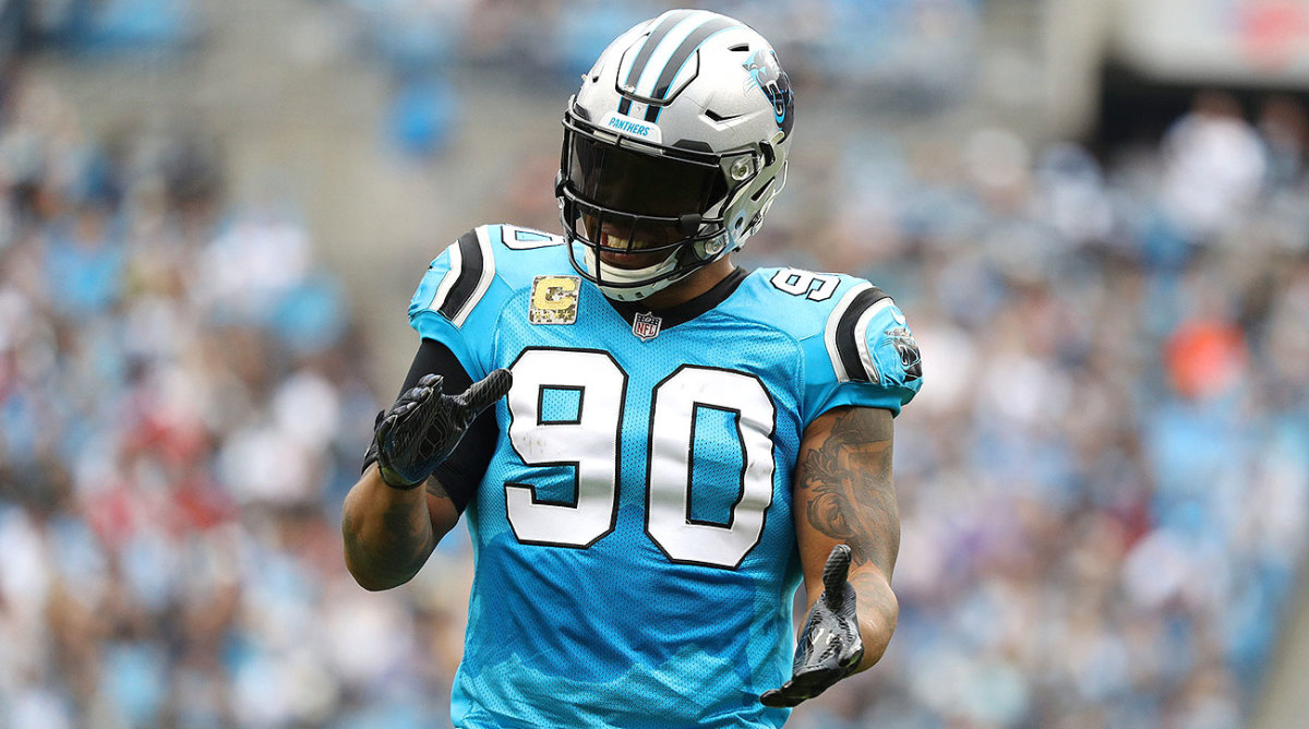 julius-peppers-carolina-panthers-2.jpg