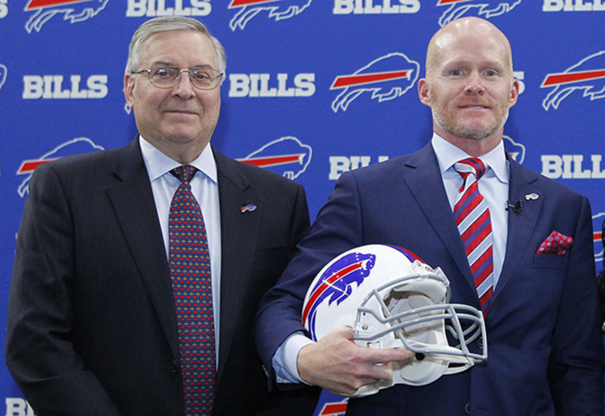 First-time head coach McDermott (right) now has the reigns of Pegula's franchise.