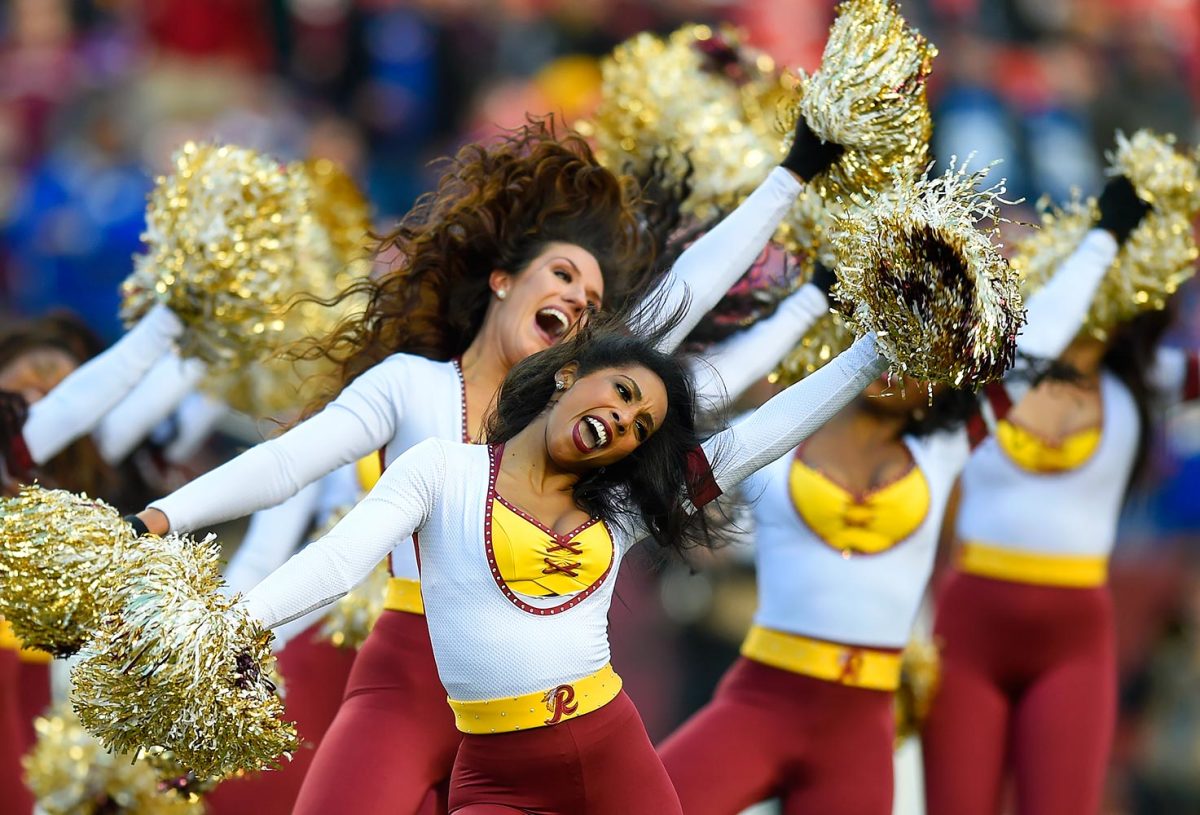 Washington-Redskins-cheerleaders-AP_17001783761319.jpg