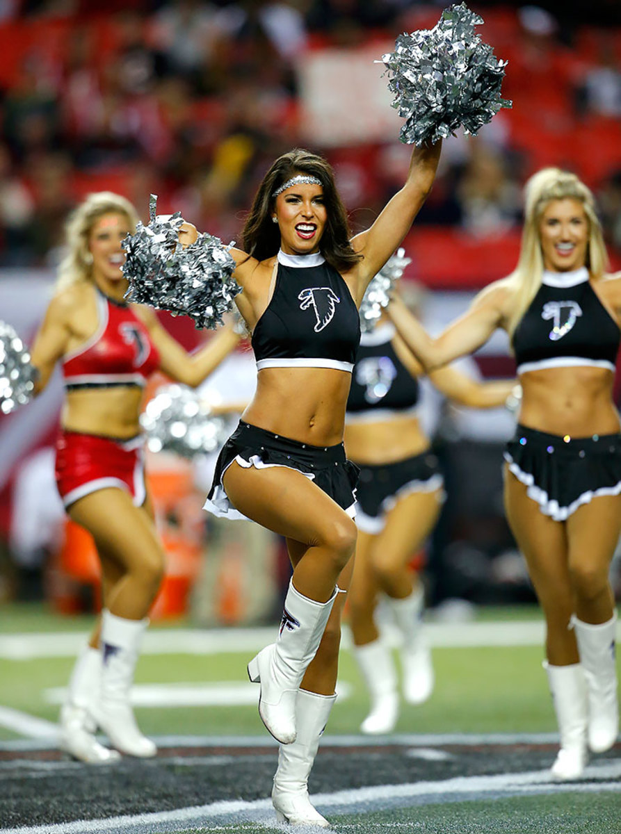Atlanta-Falcons-cheerleaders-GettyImages-630809054_master.jpg