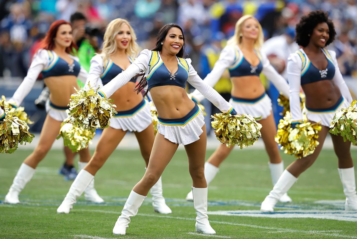 San-Diego-Charger-Girls-cheerleaders-AP_17001767560342.jpg