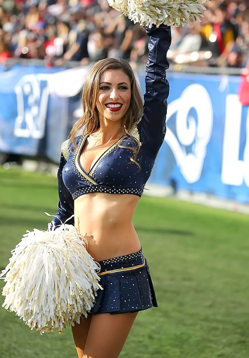 Los-Angeles-Rams-cheerleaders-WYP_6935.jpg