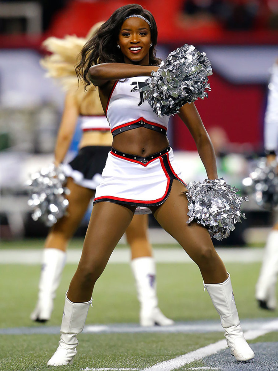 Atlanta-Falcons-cheerleaders-GettyImages-630809056_master.jpg