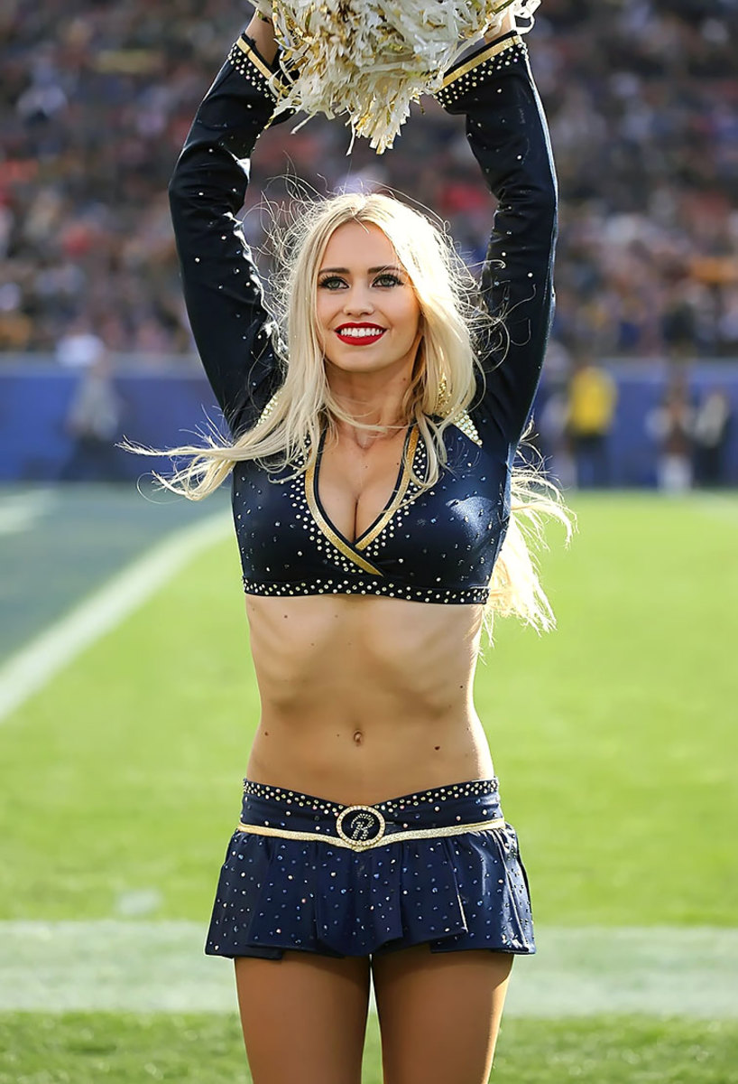 Los-Angeles-Rams-cheerleaders-WYP_6878.jpg
