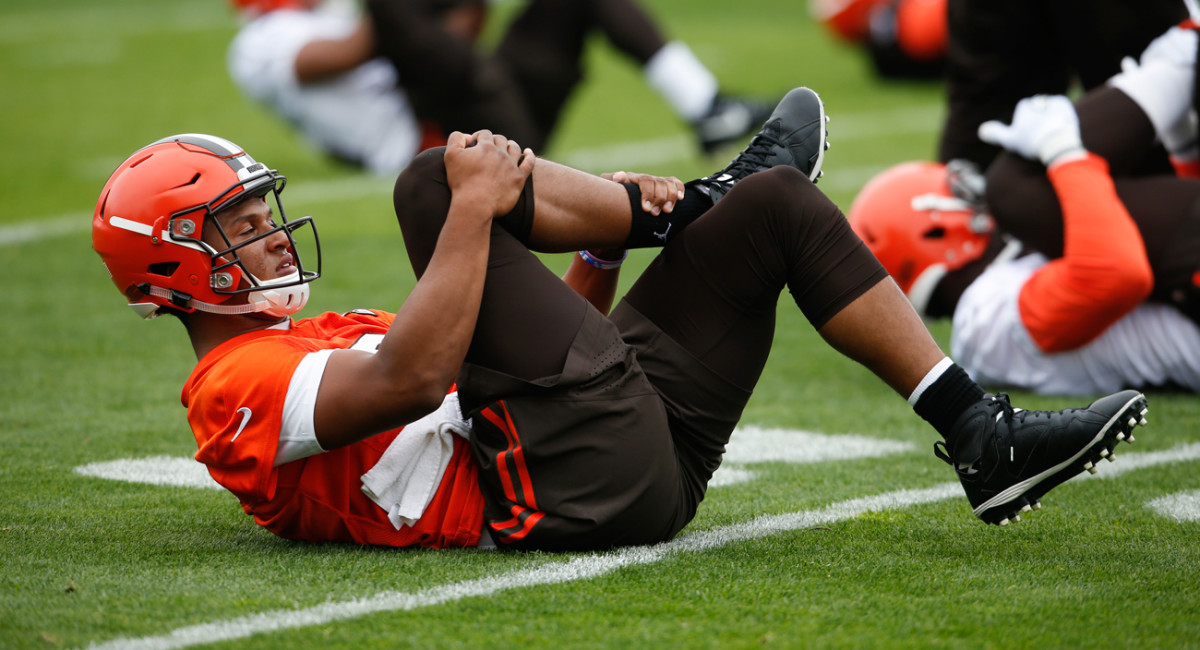 Quarterback DeShone Kizer hit the field recently with the rest of the Browns rookies.