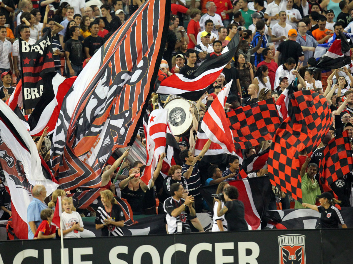 dcu-fans-rfk-stadium-inline.jpg