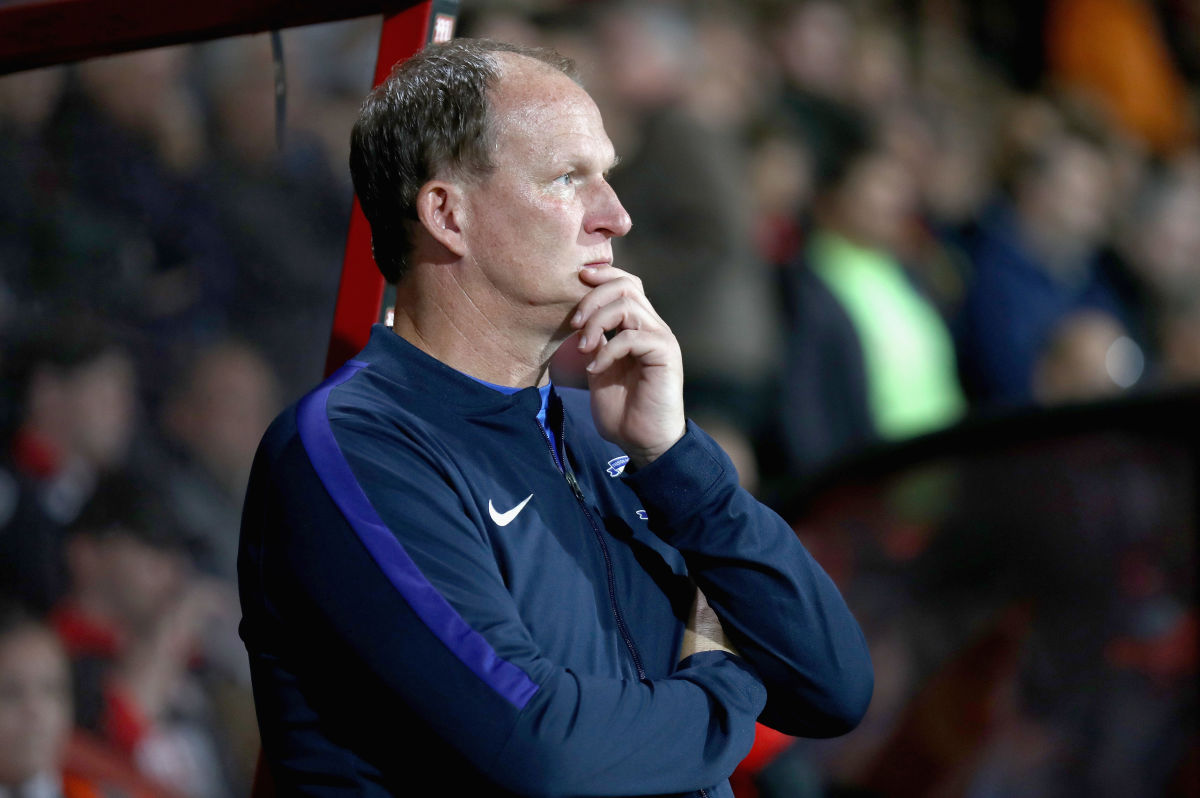 BOURNEMOUTH, ENGLAND - SEPTEMBER 20:  Simon Grayson, Manager of Preston North End looks on during the EFL Cup Third Round match between AFC Bournemouth and Preston North End at Goldsands Stadium on September 20, 2016 in Bournemouth, England.  (Photo by Bryn Lennon/Getty Images)