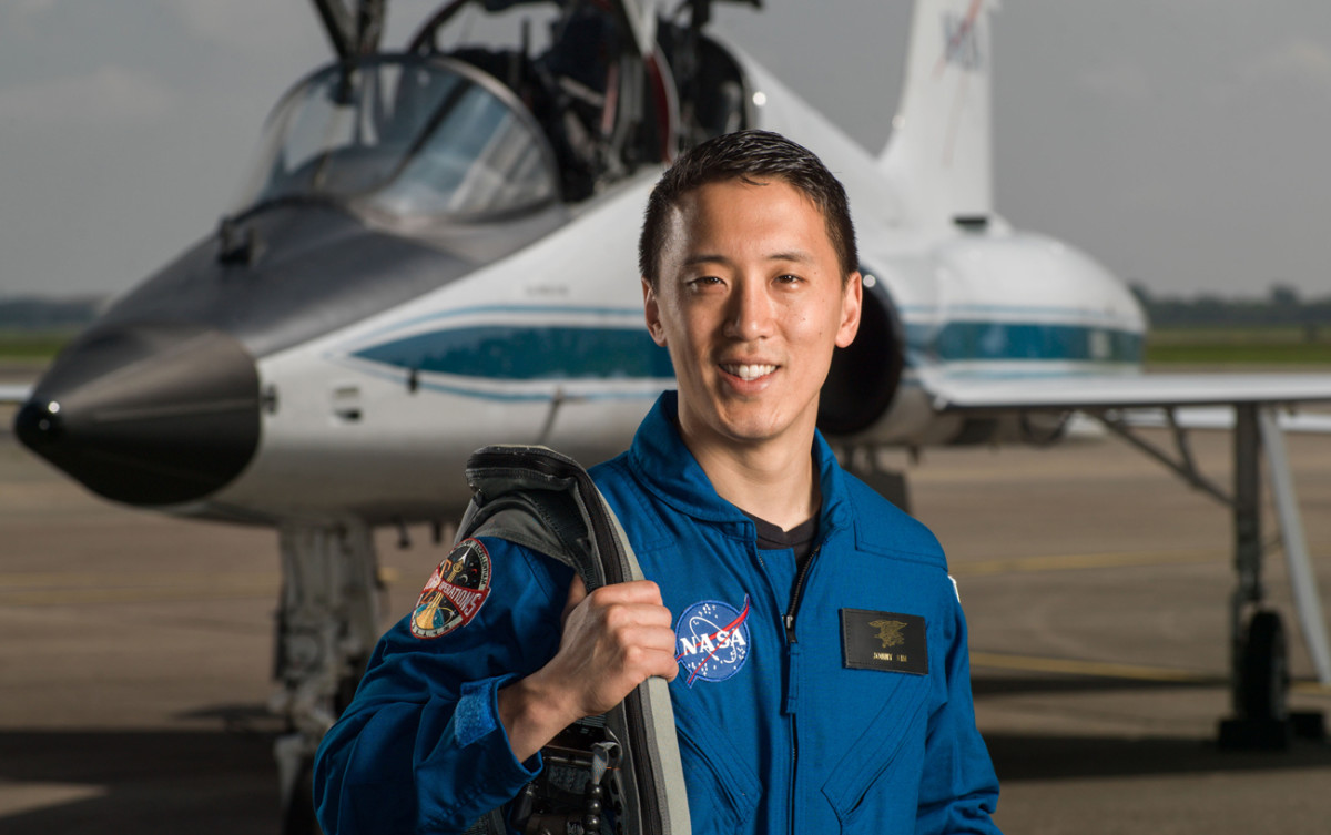 Tillman Scholar Jonny Kim, a Harvard M.D. and NASA astronaut candidate.