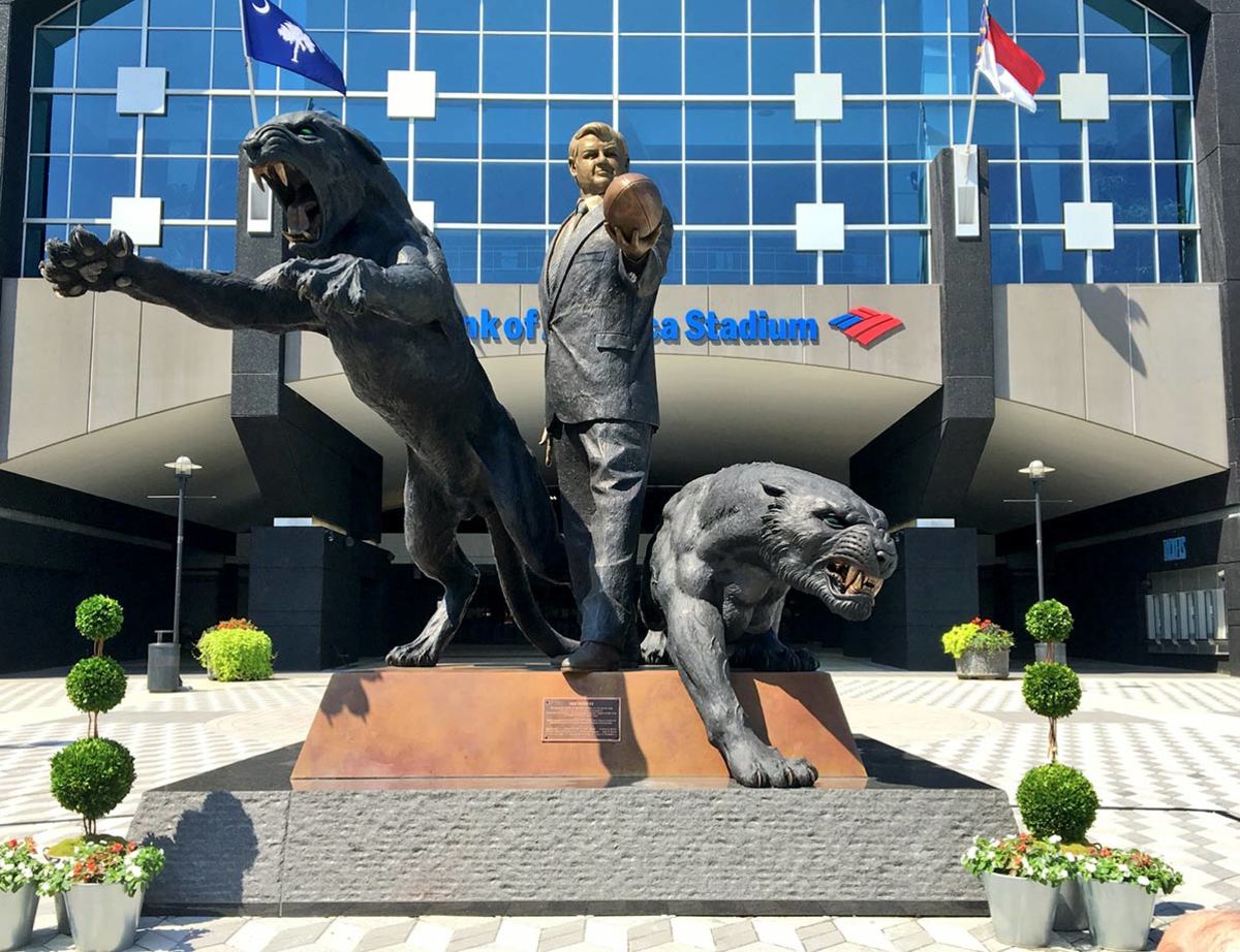Jerry-Richardson-Carolina-Panthers-statues.jpg
