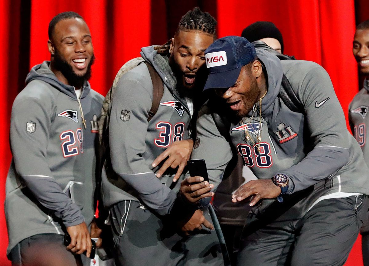 Super-Bowl-LI-Opening-Night-Martellus-Bennett-Brandon-Bolden.jpg