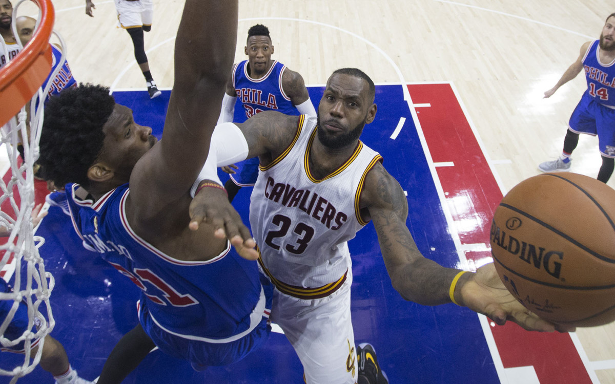 embiid-lebron.jpg