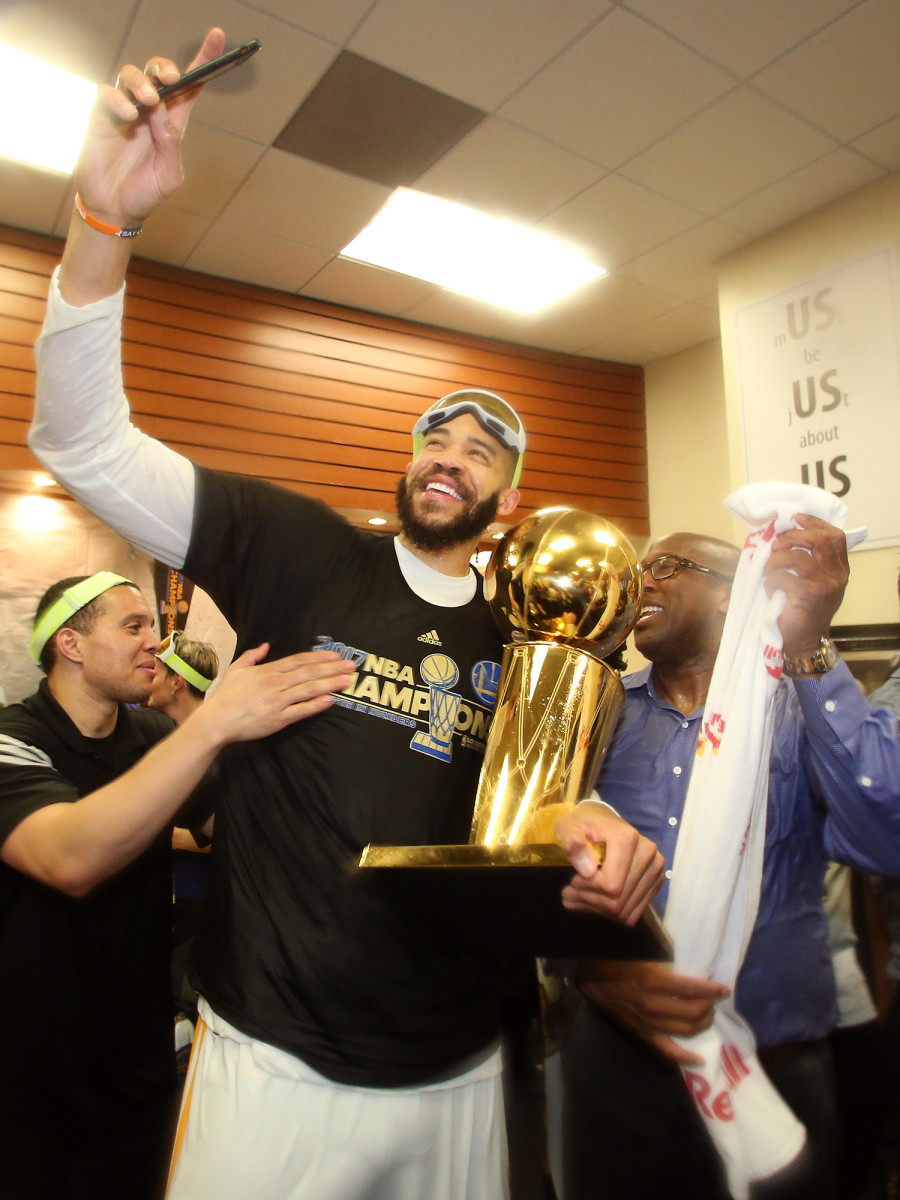 javale_mcgee_trophy_embed_.jpg