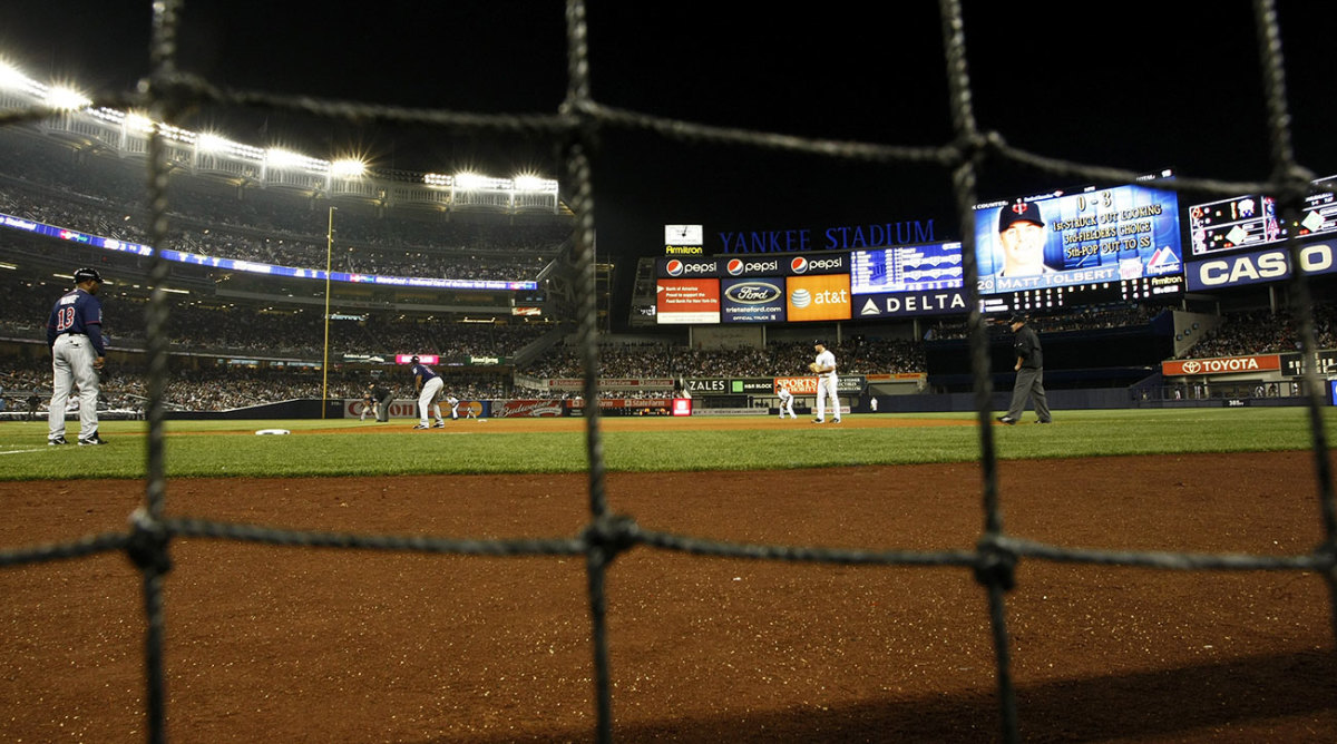 Yankees to expand protective netting at Yankee Stadium in 2018 Sports