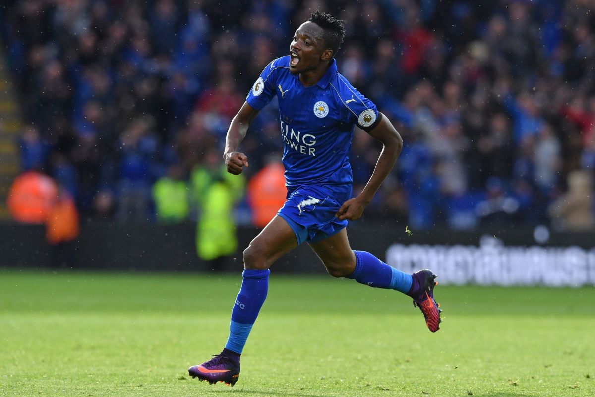 Leicester City's Nigerian midfielder Ahmed Musa celebrates after scoring the opening goal of the English Premier League football match between Leicester City and Crystal Palace at King Power Stadium in Leicester, central England on October 22, 2016. / AFP / Ben STANSALL / RESTRICTED TO EDITORIAL USE. No use with unauthorized audio, video, data, fixture lists, club/league logos or 'live' services. Online in-match use limited to 75 images, no video emulation. No use in betting, games or single club/league/player publications.  /         (Photo credit should read BEN STANSALL/AFP/Getty Images)