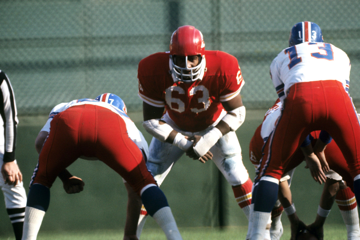 Chiefs Hall of Fame linebacker Willie Lanier