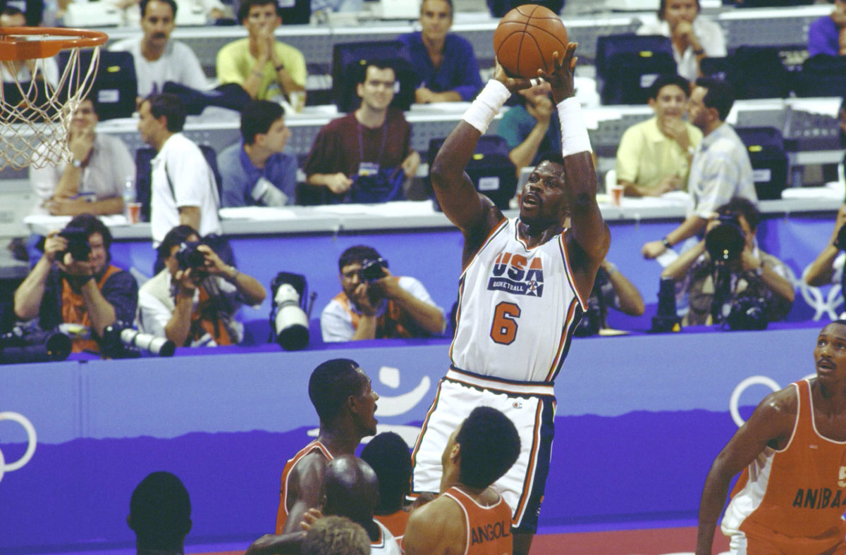 1992-Patrick-Ewing-01170195.jpg