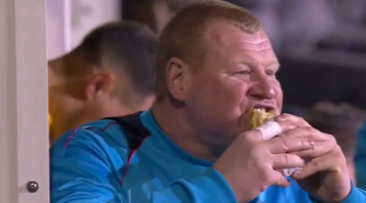 Wayne Shaw Sutton GK quits team over gambling probe for pie stunt