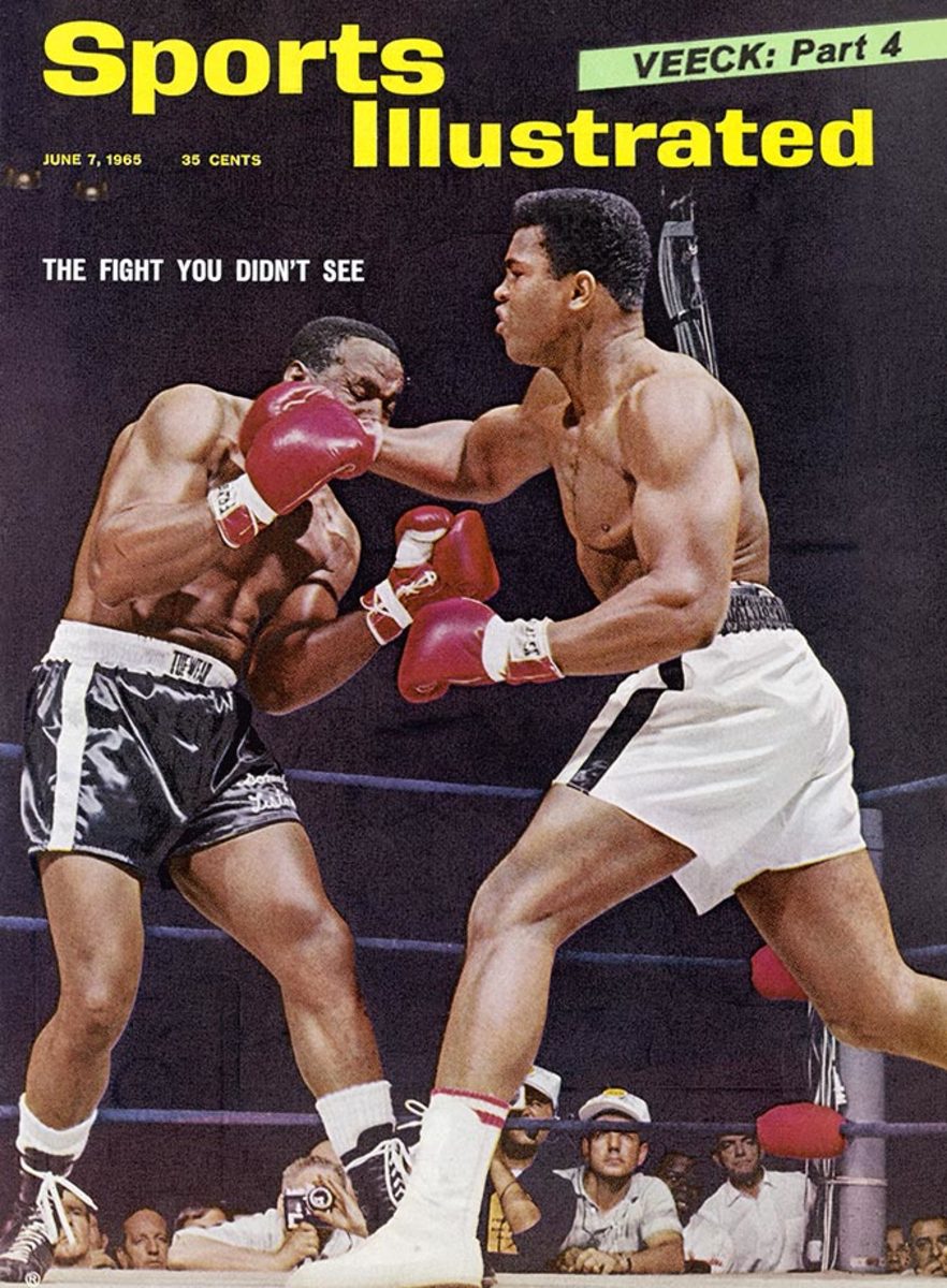 1964 Muhammad Ali aka Cassius Clay Boxing Sports Illustrated November 16 