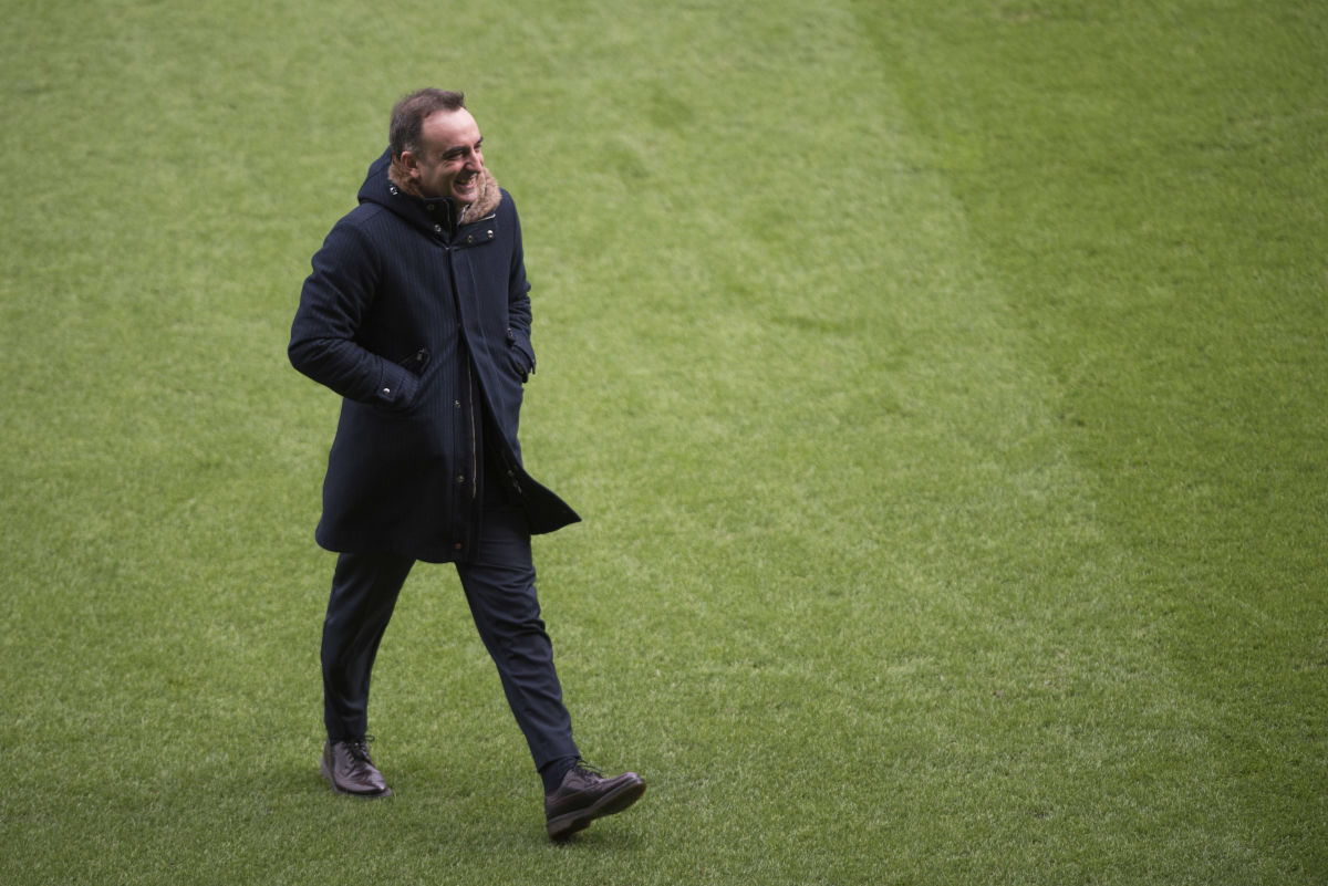 LEEDS, ENGLAND - FEBRUARY 25: Carlos Carvalhal manager of Sheffield Wednesday looks on before the Sky Bet Championship match between Leeds United and Sheffield Wednesday at Elland Road on February 25, 2017 in Leeds, England. (Photo by Nathan Stirk/Getty Images)