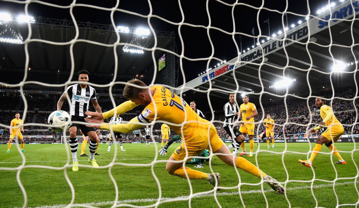 NEWCASTLE UPON TYNE, ENGLAND - APRIL 24:  Paul Gallagher of Preston handles the ball on the line and is sent off during the Sky Bet Championship match between Newcastle United and Preston North End at St James' Park on April 24, 2017 in Newcastle upon Tyne, England.  (Photo by Stu Forster/Getty Images)