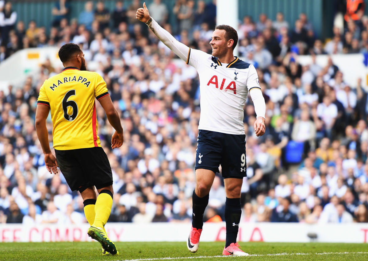 LONDON, ENGLAND - APRIL 08: Vincent Janssen of Tttenham Hotspur gives his team mates a thumbs up during the Premier League match between Tottenham Hotspur and Watford at White Hart Lane on April 8, 2017 in London, England.  (Photo by Michael Regan/Getty Images)