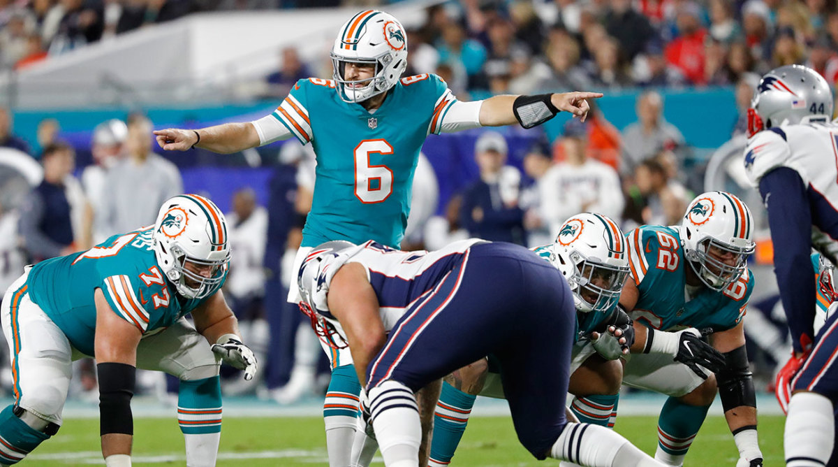 Jay-Cutler-Dolphins.jpg