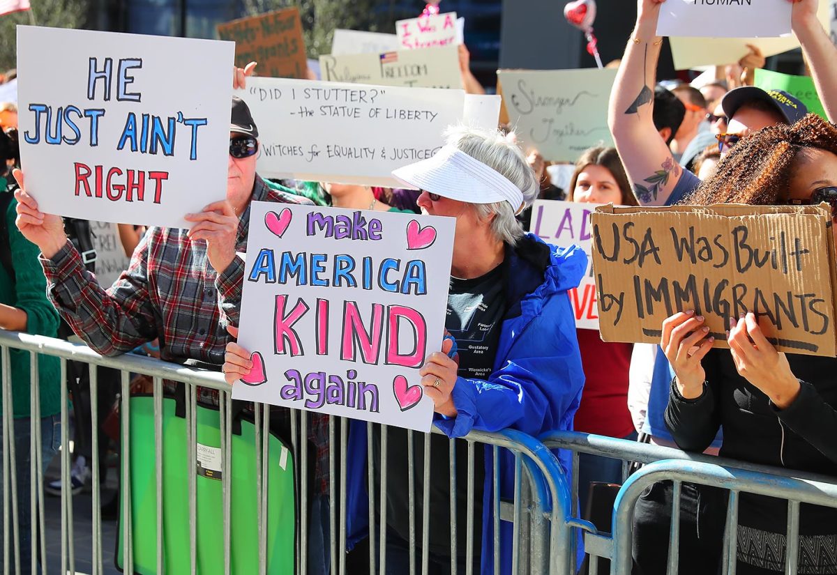 Anti-Trump-Protestors-Houston-NFL-Experience-GettyImages-633055022_master.jpg