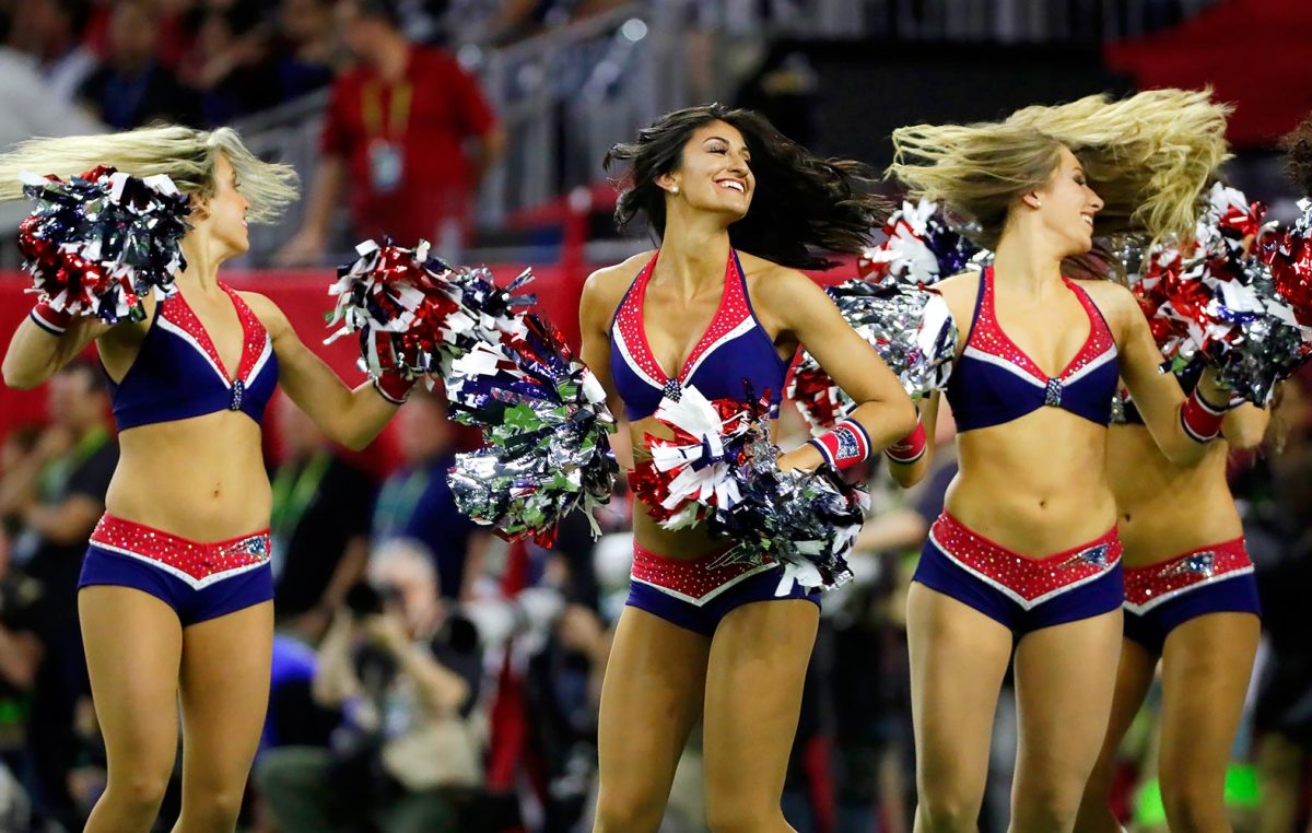 New-England-Patriots-cheerleaders-AP_17037037178318.jpg