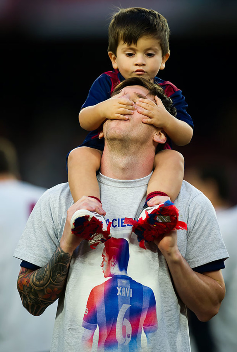 2015-0523-Lionel-Messi-son-Thiago.jpg