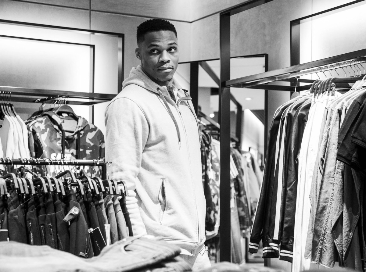 russell-westbrook-shopping-fashionable50.jpg