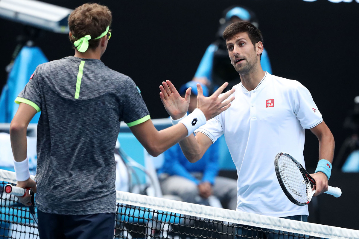 istomin-djokovic-handshake.jpg