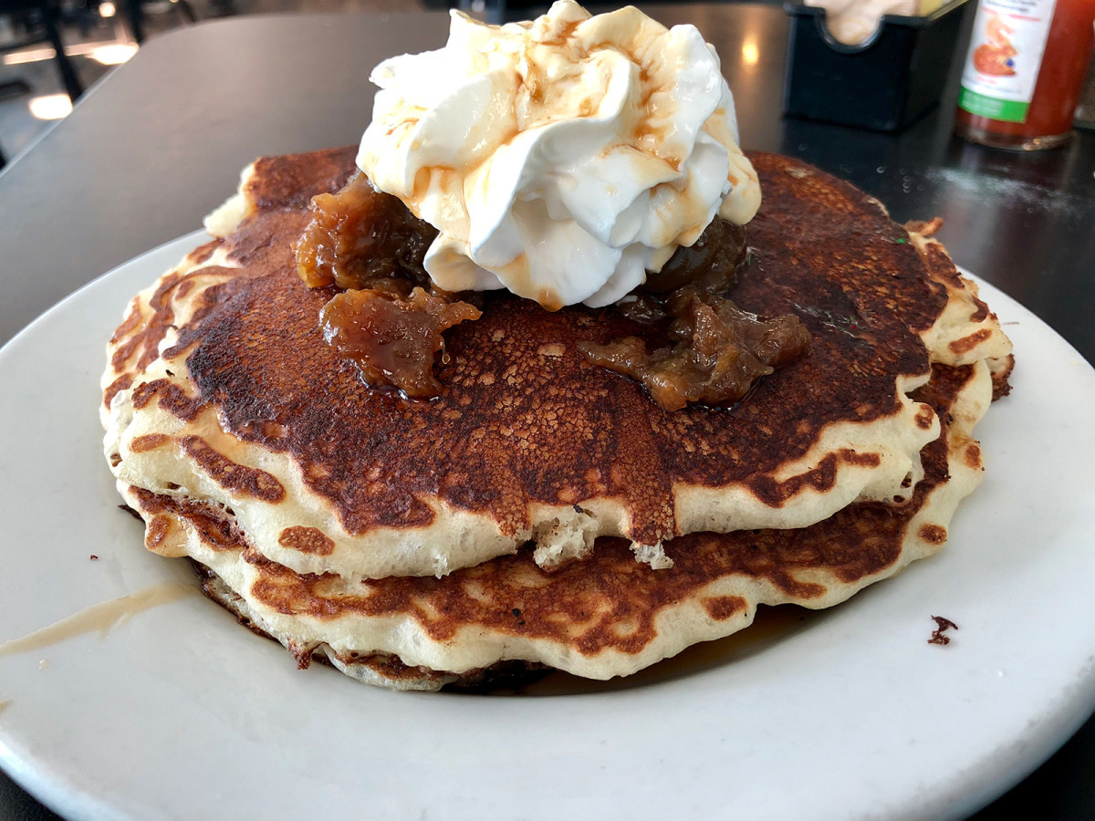 mamas-boy-athens-pancakes.jpg