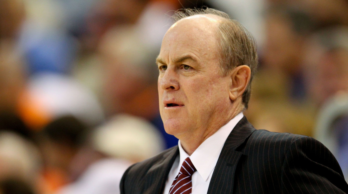 Mississippi State basketball aids woman after car accident Sports