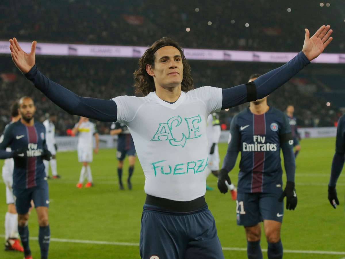 Cavani-Chapecoense.jpg