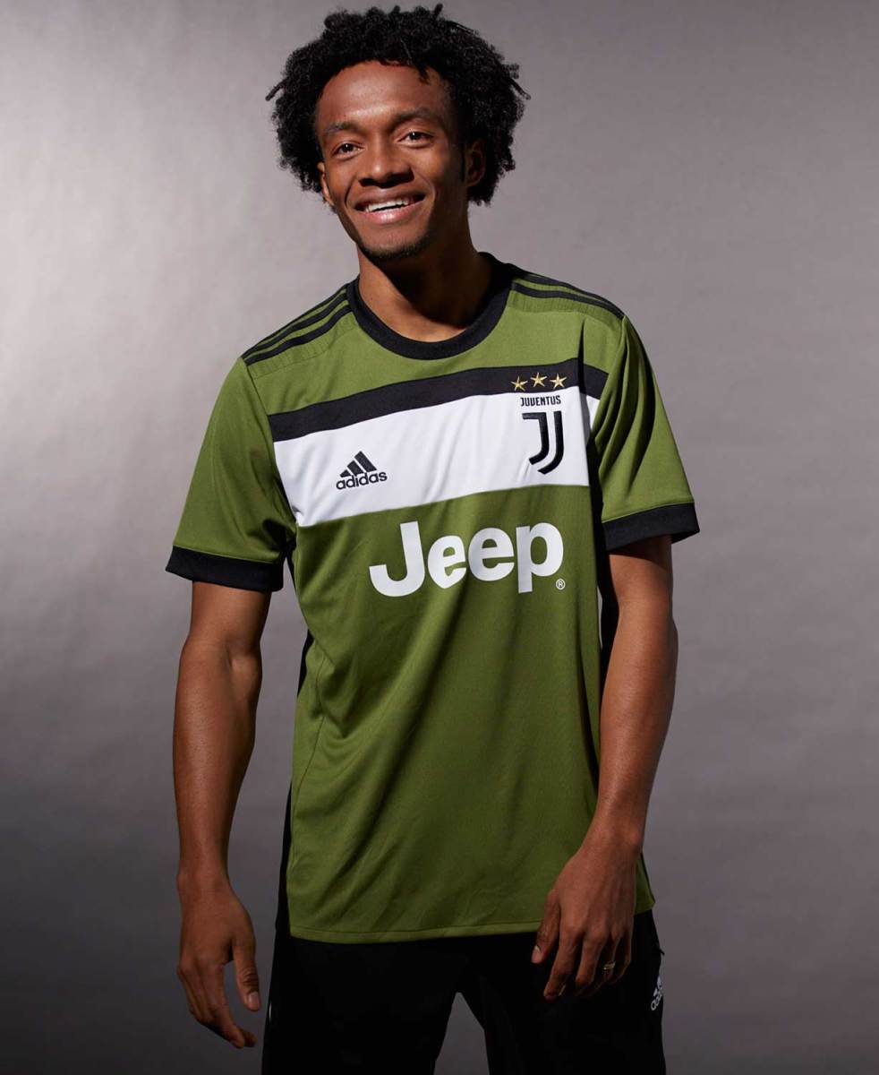 juventus-third-2.jpg