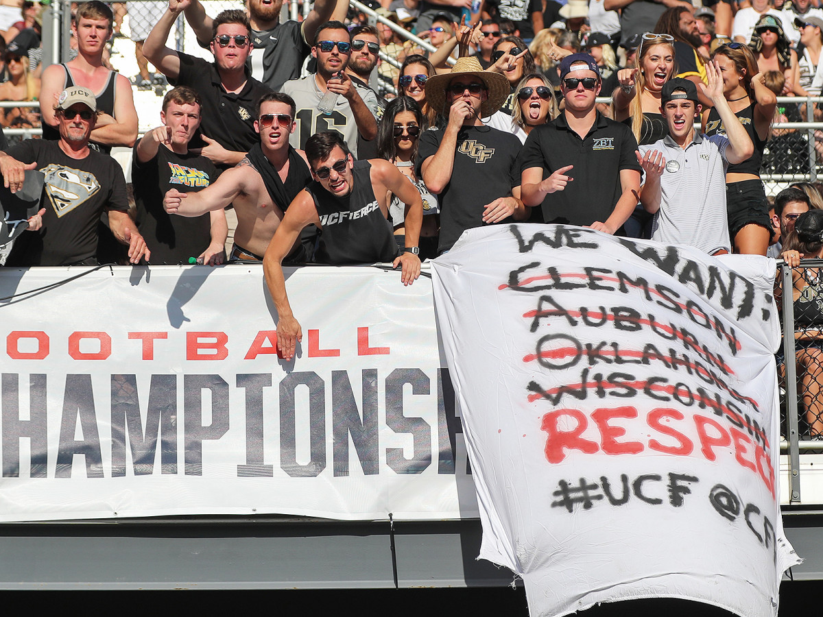 ucf-football-fans-respect-sign-inline.jpg