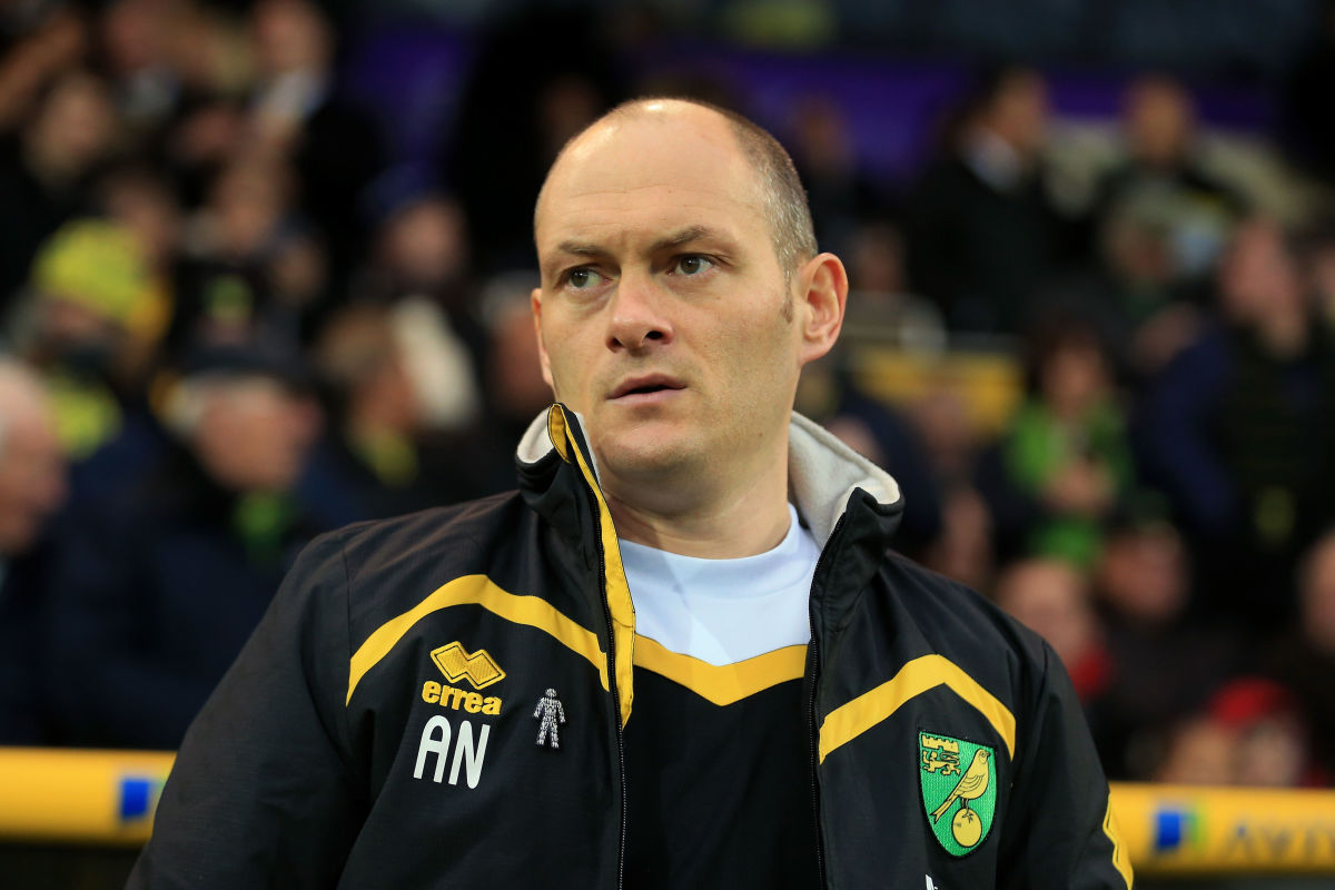 NORWICH, ENGLAND - JANUARY 07:  Alex Neil, Manager of Norwich City looks on prior to the Emirates FA Cup Third Round match between Norwich City and Southampton at Carrow Road on January 7, 2017 in Norwich, England.  (Photo by Stephen Pond/Getty Images)