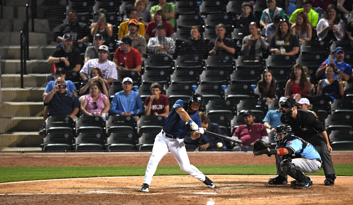 tim-tebow-baseball-swing-2_1.jpg