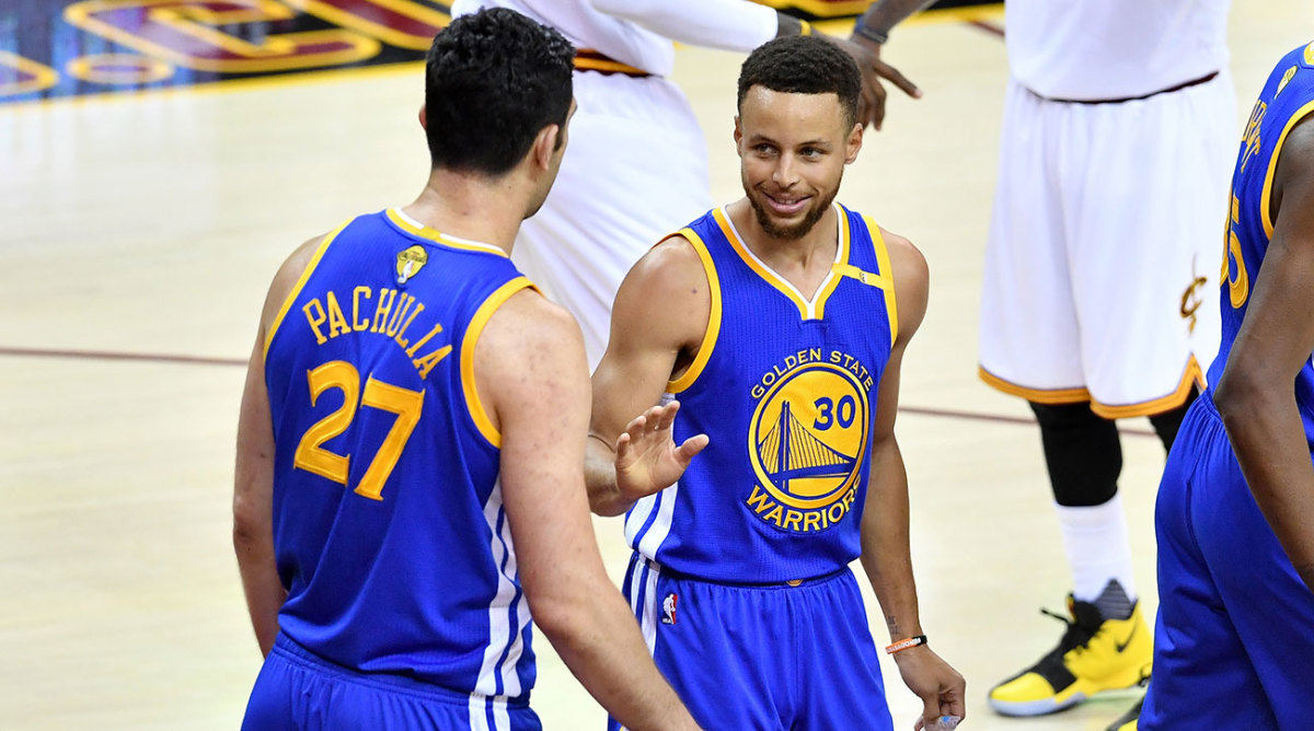 NBA Finals Game 3 Warriors, Cavs ending makes players go nuts on