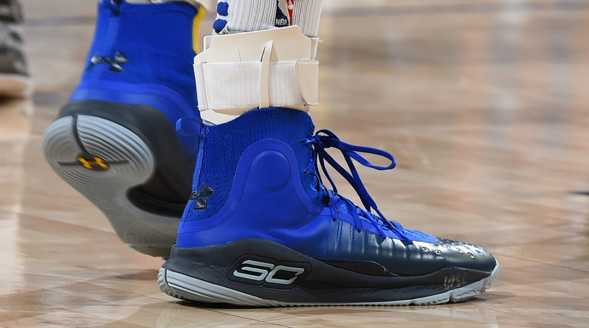 under-armour-curry-4-blue.jpg